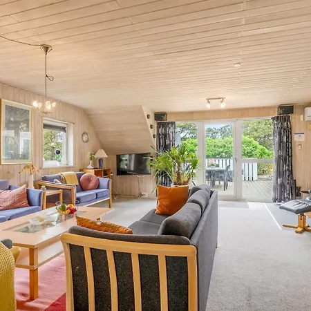 Tuula - 1km From The Sea By Interhome *