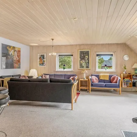 Feriehus Tuula - 1km From The Sea By Interhome
